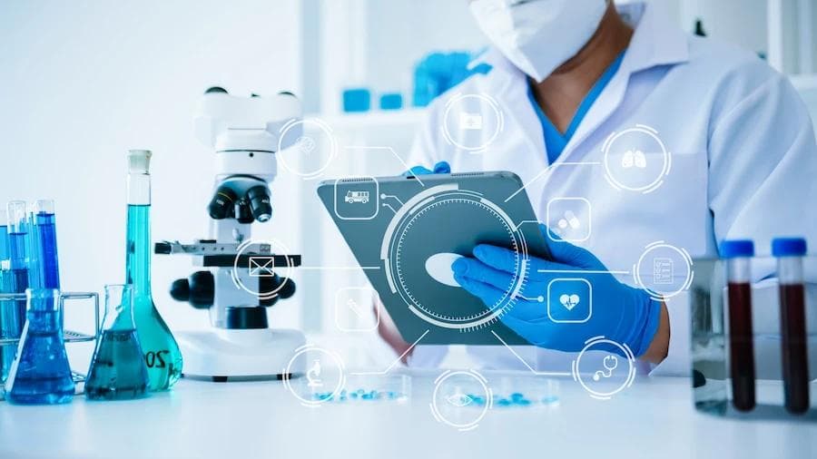 Large Clinical Research Organization Accelerates Data Modernization with Superior Cost Savings